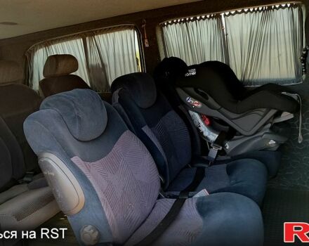 Мерседес Вито 2005 в Харькове на Automoto.ua Белый Мерседес Вито, объемом двигателя 2.1 л и пробегом 0 тыс. км за 6800 $, фото 5 на Automoto.ua