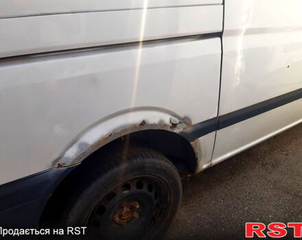 Белый Мерседес Вито, объемом двигателя 2.1 л и пробегом 372 тыс. км за 7100 $, фото 6 на Automoto.ua