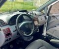 Белый Мерседес Вито, объемом двигателя 2.1 л и пробегом 280 тыс. км за 10200 $, фото 6 на Automoto.ua