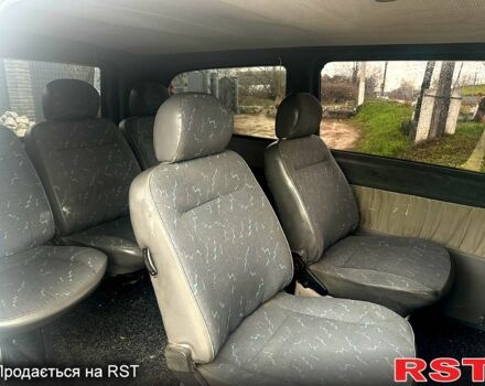 Білий Мерседес Віто, об'ємом двигуна 2.1 л та пробігом 500 тис. км за 6600 $, фото 4 на Automoto.ua