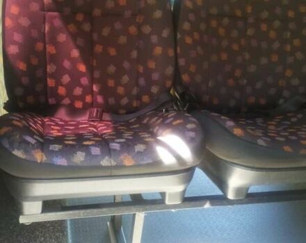 Білий Мерседес Віто, об'ємом двигуна 2.15 л та пробігом 382 тис. км за 9600 $, фото 18 на Automoto.ua
