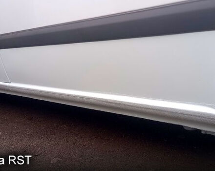 Белый Мерседес Вито, объемом двигателя 2.1 л и пробегом 0 тыс. км за 9500 $, фото 8 на Automoto.ua