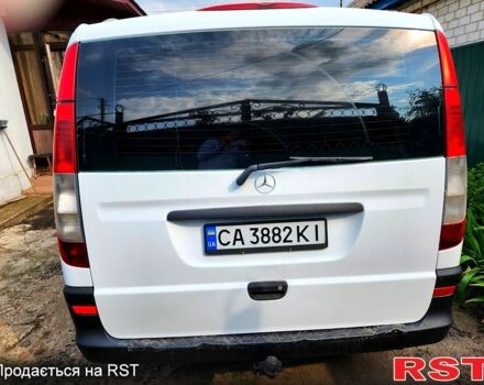 Білий Мерседес Віто, об'ємом двигуна 2.1 л та пробігом 250 тис. км за 8000 $, фото 5 на Automoto.ua