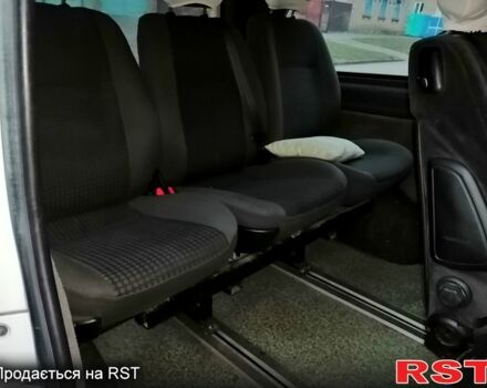 Белый Мерседес Вито, объемом двигателя 2.1 л и пробегом 590 тыс. км за 8500 $, фото 3 на Automoto.ua