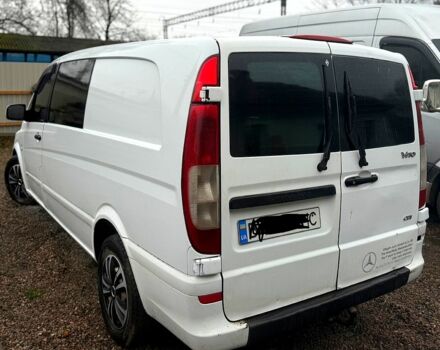 Белый Мерседес Вито, объемом двигателя 2.2 л и пробегом 200 тыс. км за 7100 $, фото 2 на Automoto.ua