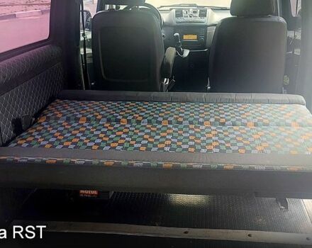 Білий Мерседес Віто, об'ємом двигуна 2.1 л та пробігом 231 тис. км за 15700 $, фото 6 на Automoto.ua