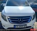 Белый Мерседес Вито, объемом двигателя 2 л и пробегом 325 тыс. км за 20000 $, фото 1 на Automoto.ua