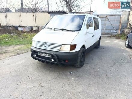 Белый Мерседес Вито, объемом двигателя 2.3 л и пробегом 460 тыс. км за 2500 $, фото 1 на Automoto.ua