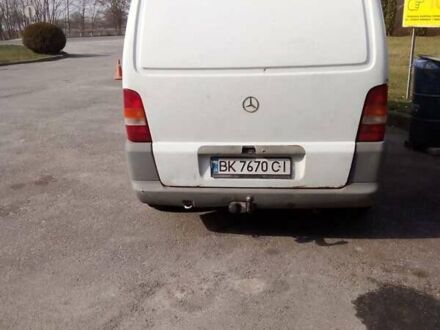 Мерседес Вито 1997 в Млинов на Automoto.ua Белый Мерседес Вито, объемом двигателя 2.3 л и пробегом 392 тыс. км за 3200 $, фото 1 на Automoto.ua