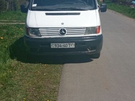 Белый Мерседес Вито, объемом двигателя 2.3 л и пробегом 500 тыс. км за 1000 $, фото 1 на Automoto.ua
