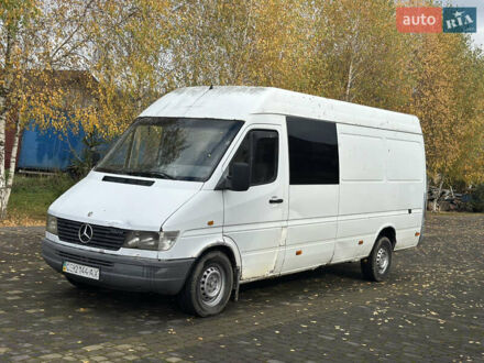 Белый Мерседес Вито, объемом двигателя 2.9 л и пробегом 816 тыс. км за 2999 $, фото 1 на Automoto.ua