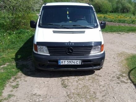 Білий Мерседес Віто, об'ємом двигуна 2.3 л та пробігом 200 тис. км за 2300 $, фото 1 на Automoto.ua