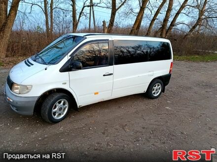 Белый Мерседес Вито, объемом двигателя 2.3 л и пробегом 360 тыс. км за 3900 $, фото 1 на Automoto.ua