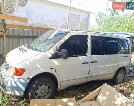 Білий Мерседес Віто, об'ємом двигуна 2.3 л та пробігом 298 тис. км за 2700 $, фото 1 на Automoto.ua