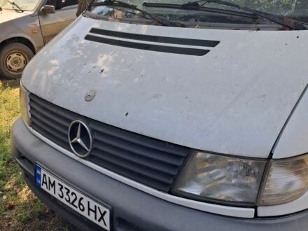 Мерседес Вито 1998 в Краматорске на Automoto.ua Белый Мерседес Вито, объемом двигателя 2.2 л и пробегом 400 тыс. км за 1700 $, фото 1 на Automoto.ua