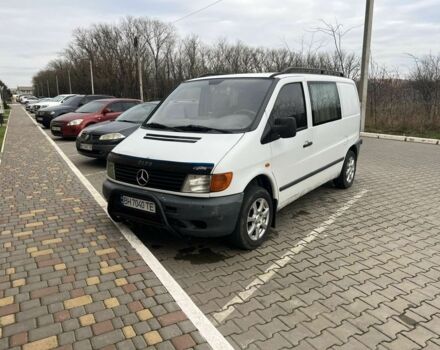 Белый Мерседес Вито, объемом двигателя 2.3 л и пробегом 378 тыс. км за 4500 $, фото 1 на Automoto.ua