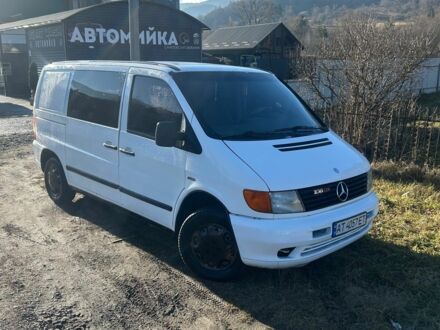 Белый Мерседес Вито, объемом двигателя 2.2 л и пробегом 414 тыс. км за 4500 $, фото 1 на Automoto.ua