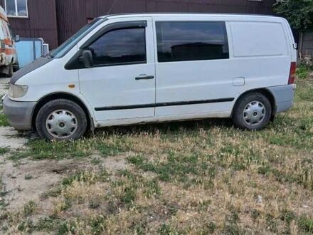 Мерседес Вито 1999 в Кривом Роге на Automoto.ua Белый Мерседес Вито, объемом двигателя 2.3 л и пробегом 500 тыс. км за 3000 $, фото 1 на Automoto.ua