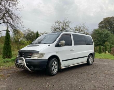 Белый Мерседес Вито, объемом двигателя 2.1 л и пробегом 430 тыс. км за 4200 $, фото 1 на Automoto.ua
