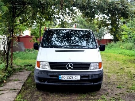Белый Мерседес Вито, объемом двигателя 2.3 л и пробегом 2 тыс. км за 2700 $, фото 1 на Automoto.ua