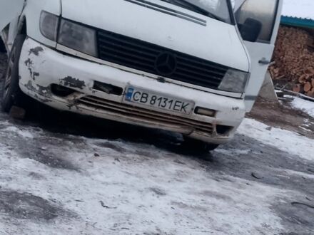 Белый Мерседес Вито, объемом двигателя 2.2 л и пробегом 56 тыс. км за 1500 $, фото 1 на Automoto.ua