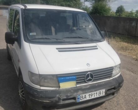 Білий Мерседес Віто, об'ємом двигуна 2.2 л та пробігом 423 тис. км за 1928 $, фото 1 на Automoto.ua