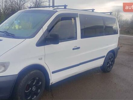 Белый Мерседес Вито, объемом двигателя 2.2 л и пробегом 460 тыс. км за 5000 $, фото 1 на Automoto.ua