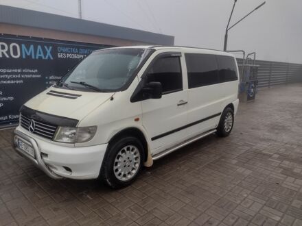 Белый Мерседес Вито, объемом двигателя 2.1 л и пробегом 365 тыс. км за 5000 $, фото 1 на Automoto.ua
