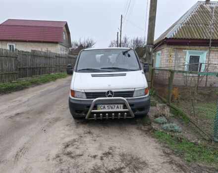 Белый Мерседес Вито, объемом двигателя 0 л и пробегом 230 тыс. км за 4000 $, фото 1 на Automoto.ua