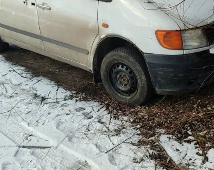 Белый Мерседес Вито, объемом двигателя 2.2 л и пробегом 350 тыс. км за 2275 $, фото 1 на Automoto.ua