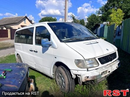 Белый Мерседес Вито, объемом двигателя 2.2 л и пробегом 0 тыс. км за 1200 $, фото 1 на Automoto.ua