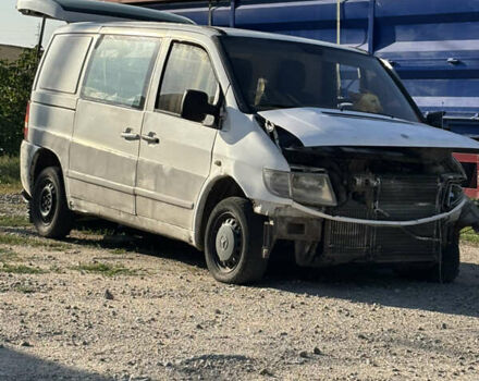 Білий Мерседес Віто, об'ємом двигуна 2.15 л та пробігом 300 тис. км за 1200 $, фото 1 на Automoto.ua