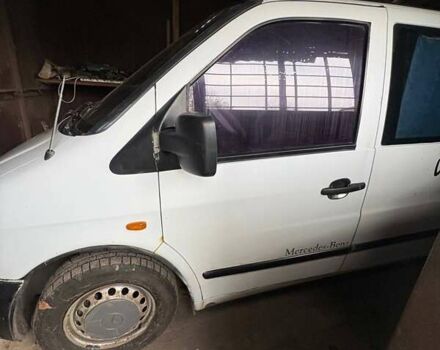 Білий Мерседес Віто, об'ємом двигуна 2.15 л та пробігом 370 тис. км за 4500 $, фото 1 на Automoto.ua