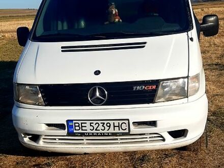 Мерседес Віто 2000 у Одесі на Automoto.ua Білий Мерседес Віто, об'ємом двигуна 2.1 л та пробігом 0 тис. км за 5000 $, фото 1 на Automoto.ua