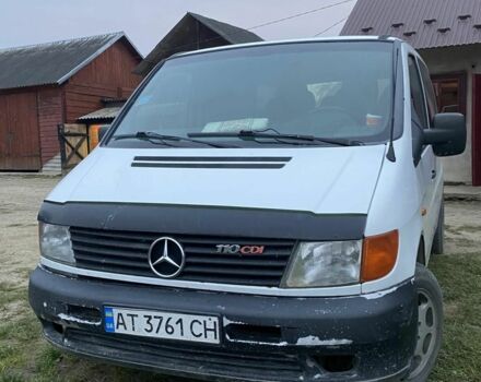 Белый Мерседес Вито, объемом двигателя 2.1 л и пробегом 400 тыс. км за 3600 $, фото 1 на Automoto.ua