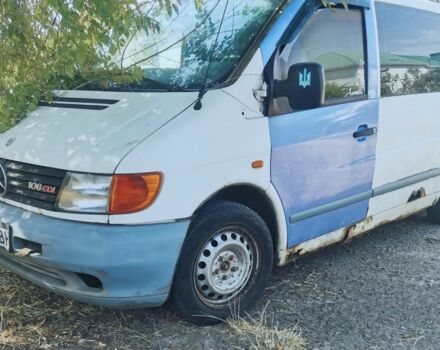 Білий Мерседес Віто, об'ємом двигуна 2.2 л та пробігом 300 тис. км за 2200 $, фото 1 на Automoto.ua