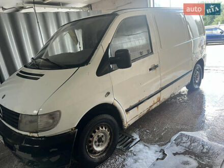 Білий Мерседес Віто, об'ємом двигуна 2.15 л та пробігом 500 тис. км за 1550 $, фото 1 на Automoto.ua