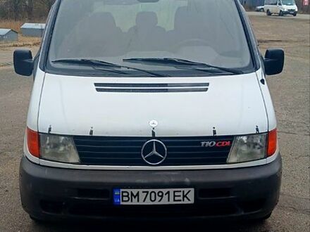 Белый Мерседес Вито, объемом двигателя 2.2 л и пробегом 300 тыс. км за 3000 $, фото 1 на Automoto.ua