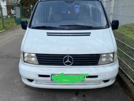 Мерседес Вито 2001 в Чемеровцах на Automoto.ua Белый Мерседес Вито, объемом двигателя 2.2 л и пробегом 500 тыс. км за 4659 $, фото 1 на Automoto.ua