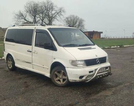 Белый Мерседес Вито, объемом двигателя 2.2 л и пробегом 350 тыс. км за 2550 $, фото 1 на Automoto.ua