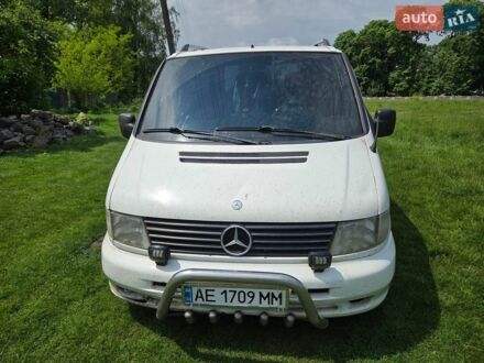 Білий Мерседес Віто, об'ємом двигуна 2.2 л та пробігом 250 тис. км за 4500 $, фото 1 на Automoto.ua