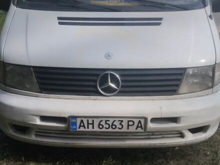 Мерседес Віто 2001 у Пятихатках на Automoto.ua Білий Мерседес Віто, об'ємом двигуна 2.1 л та пробігом 120 тис. км за 3600 $, фото 1 на Automoto.ua