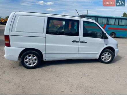 Мерседес Віто 2002 у Кременчуге на Automoto.ua Білий Мерседес Віто, об'ємом двигуна 2.15 л та пробігом 329 тис. км за 4300 $, фото 1 на Automoto.ua