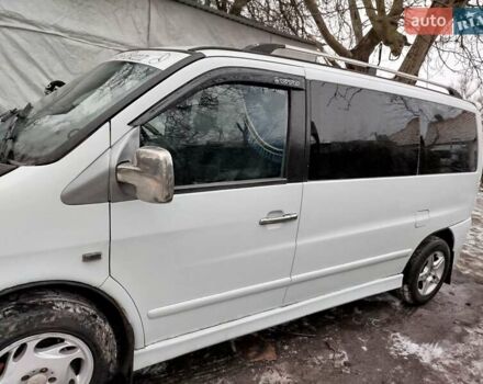 Белый Мерседес Вито, объемом двигателя 2.1 л и пробегом 365 тыс. км за 5000 $, фото 1 на Automoto.ua