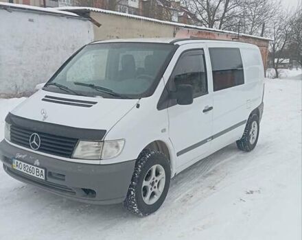 Белый Мерседес Вито, объемом двигателя 2.2 л и пробегом 320 тыс. км за 3950 $, фото 1 на Automoto.ua