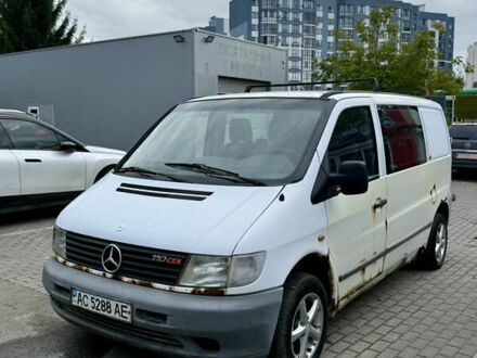 Белый Мерседес Вито, объемом двигателя 2.15 л и пробегом 350 тыс. км за 2350 $, фото 1 на Automoto.ua