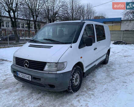 Белый Мерседес Вито, объемом двигателя 2.15 л и пробегом 300 тыс. км за 2499 $, фото 1 на Automoto.ua
