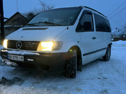 Білий Мерседес Віто, об'ємом двигуна 2.15 л та пробігом 450 тис. км за 3800 $, фото 1 на Automoto.ua