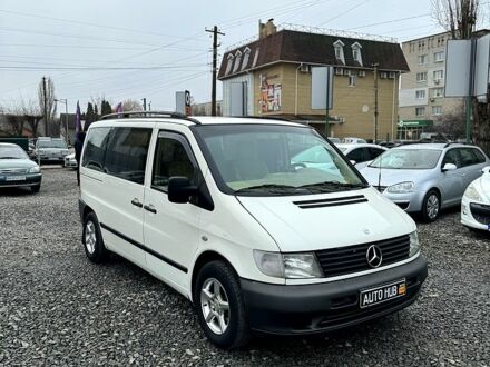 Белый Мерседес Вито, объемом двигателя 2.2 л и пробегом 375 тыс. км за 6000 $, фото 1 на Automoto.ua