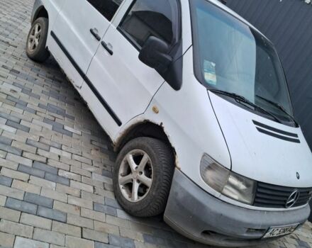 Белый Мерседес Вито, объемом двигателя 2.1 л и пробегом 327 тыс. км за 2500 $, фото 1 на Automoto.ua